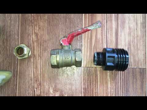 Видео: Замена главного водопроводного крана в доме