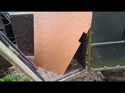 Видео: Обшивка салона вездехода. 