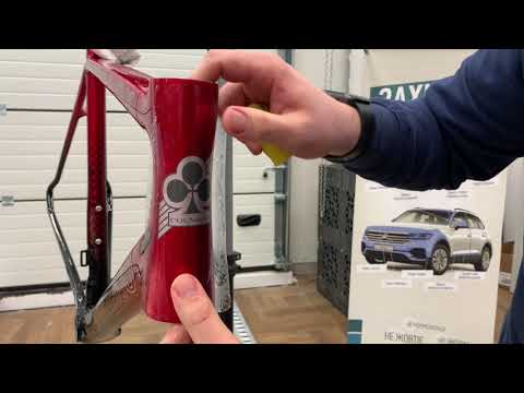 Видео: Оклейка рамы велосипеда пленкой самостоятельно. Защита рамы велосипеда от сколов. || AvesAuto