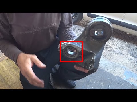 Видео: Замена подвесного подшипника на правой полуоси Citroen C8