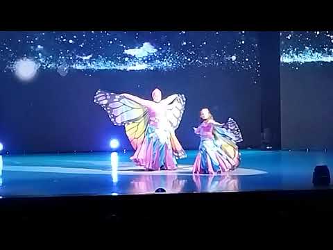 Видео: восточный танец мамы и дочки