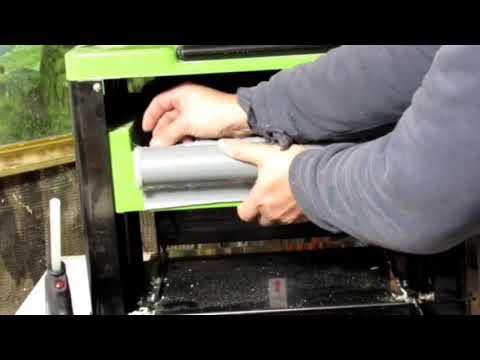 Видео: Стружкоотвод для рейсмуса pd2300 Procraft (самоделка)