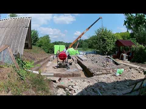 Видео: Фундамент из блоков ФБС, плюс монолитный пояс поверх блоков