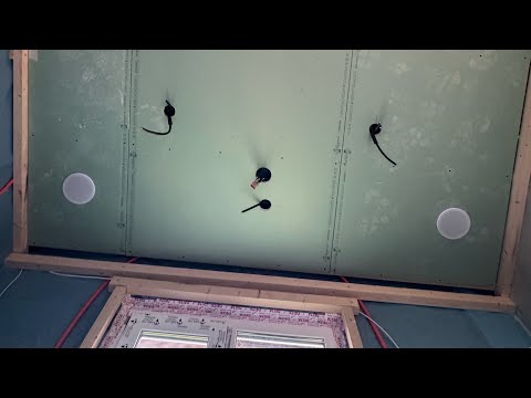 Видео: Установка встраиваемой акустической системы AV620BTS в потолок!