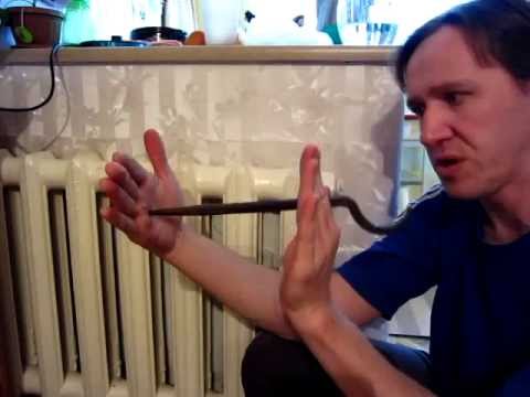 Видео: Крепление для чугунного радиатора