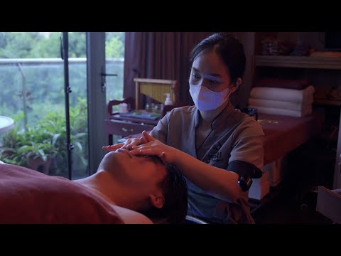 Видео: Пройдите полный курс оздоровления: массаж головы, чистка ушей и массаж лица