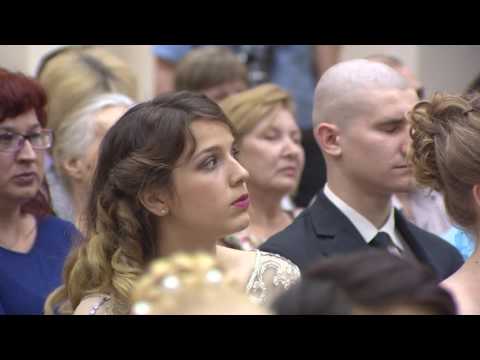 Видео: Выпускной-2016 в 83 школе Хабаровска. Речь от родителей: Ольга Збарская