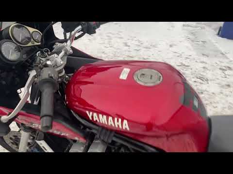 Видео: Обзор мотоцикла Yamaha fzs600 1999год.