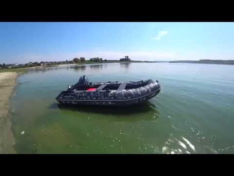 Видео: Обзор лодки Адмирал 335 camo, Пол-слань!!!