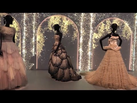 Видео: Шикарная выставка Dior в Париже 👠