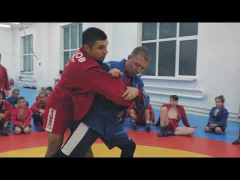 Видео: ПЕРЕДНЯЯ ПОДНОЖКА "БРОСКИ САМБО" Дмитрий Лебедев