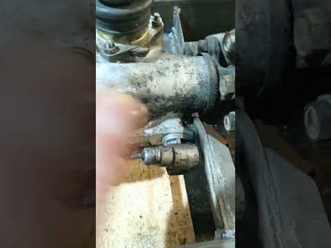 Видео: Мини трактор установка коробки.