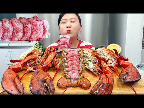 Видео: Шоу по поеданию сырых лобстеров 🦞 Процесс приготовления лобстера