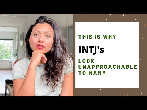 Видео: Вот почему INTJ выглядят такими незаинтересованными во время разговора.