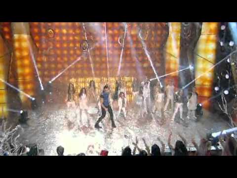 Видео: Дима Билан - Невозможное возможно (НГ 2013)