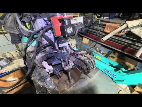 Видео: РЕМОНТ МИНИ ЭКСКАВАТОРА КОБЕЛКО!!!