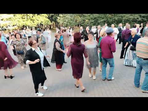 Видео: Танцы в Гомеле. 14.09.2025 г. 