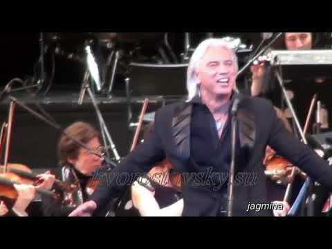 Видео: Дмитрий Хворостовский. Pari Siamo