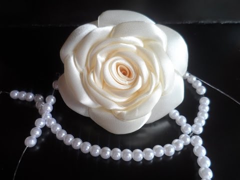 Видео: hand made : Роза из атласной ленты / D.I.Y. Rose of Satin ribbon