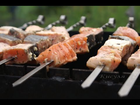 Видео: ✅ Вкусный сочный шашлык из горбуши,красная рыба на углях,Нежная рыба на углях