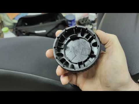 Видео: Разбор Фольксваген Гольф 6 для самостоятельной установки авточехлов