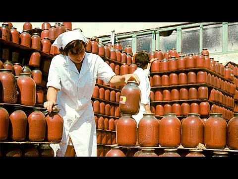 Видео: Что на самом деле было в советских банках с соком?