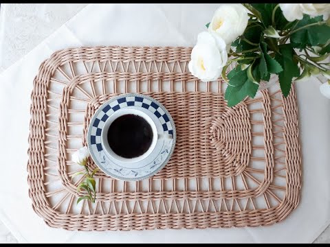 Видео: Прямоугольная ажурная салфетка / плетем из бумаги