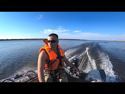 Видео: ЛОВЛЯ ЩУКИ С ЛОДКИ НА СПИННИНГ. ВЫЕЗД НА НОВОЙ ЛОДКИ ПОД МОТОРОВ 9.8.