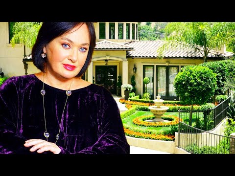 Видео: Как живет Лариса Гузеева ведущая Давай поженимся - ДОЛГАЯ ДОРОГА К СЧАСТЬЮ