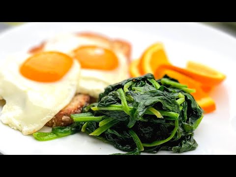 Видео: Жареный шпинат. Как приготовить шпинат? Что приготовить на завтрак. Рецепты в гостях у Вани