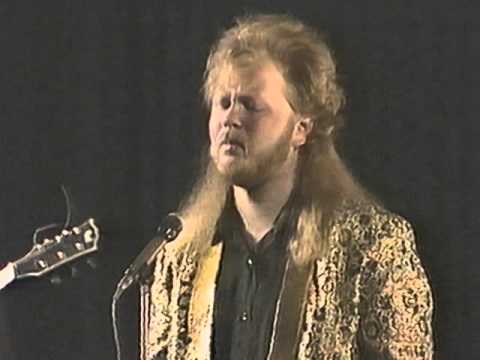 Видео: Сольный концерт группы "Кардинал". Октябрьский дворец, Киев, 1993 г.