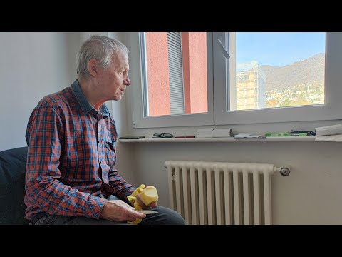 Видео: Отец  и сын далеко  от родного дома в прямом эфире!