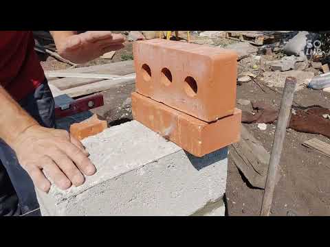 Видео: кладка стен из керамзитобетонных блоков