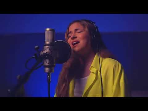 Видео: Микелла "Listen" (cover) #listen #cover #mikella