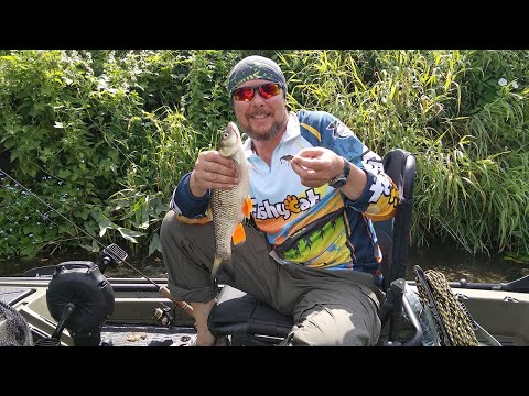 Видео: Ловля ГОЛАВЛЯ с КАЯКА KingFisher на реке Пьяна