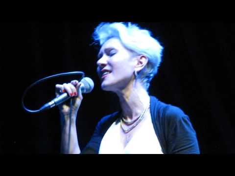 Видео: Ирина Богушевская - "Недосягаемые"