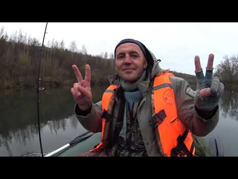 Видео: Щука просыпается!!!Осенняя рыбалка на реке Красивая Меча.Воблеры,силикон и железо в деле.