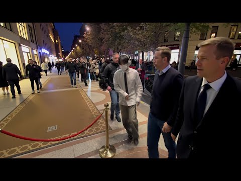 Видео: Тысячи поклонников приветствуют Тэхёна по прибытии на Неделю моды Celine в Париже!
