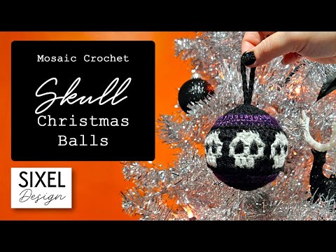 Видео: Мастер-класс по вязанию ёлочного шара в виде черепа с использованием мозаичного вязания крючком |...