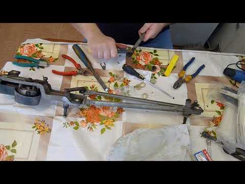 Видео: Ford Focus 1:Бюджетный Ремонт трапеции стеклоочистителя