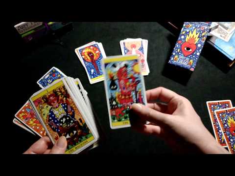 Видео: Tarot Del Fuego (Fournier) - обзор Таро Огня - очень безумная колода