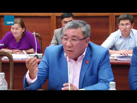 Видео: Рыскелди Момбеков:  Азыр талаадан өлсөн арактан, ооруканадан өлсөн рактан өлдү дешет
