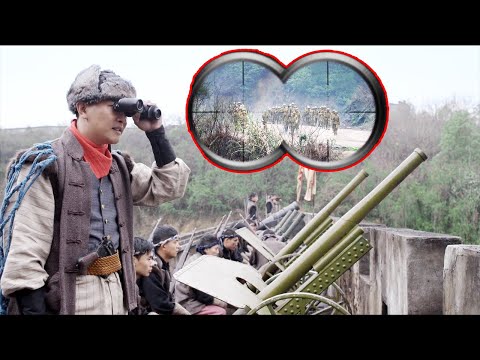 Видео: Не паникуйте! Китайский офицер встречает атакующую японскую армию суперпушками!