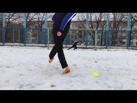 Видео: Снежная серия пенальти с другом на наказание | Arseninho VS Spartak