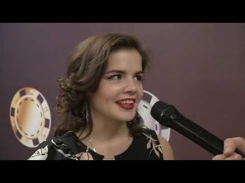 Видео: Смешное интервью на корпоративе