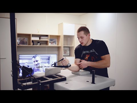 Видео: Бицепс со штангой стоя