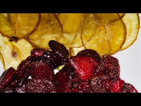 Видео: ЦУКАТЫ ИЗ ЗАМОРОЖЕННОЙ КЛУБНИКИ И ДЕКОР ИЗ ГРУШ .