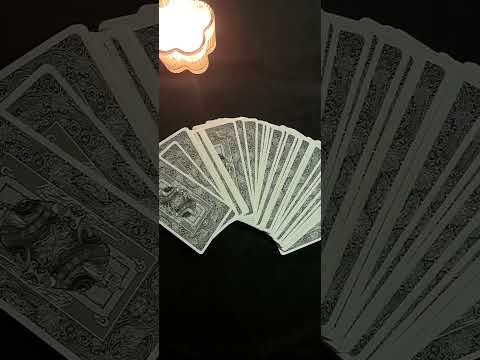 Видео: 🔮📣 Откуда карты таро берут информацию 