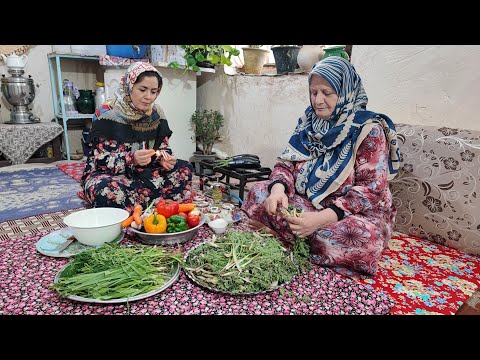 Видео: Традиционная деревенская кухня: фрикадельки из баклажанов, как у бабушки! 👵🍆