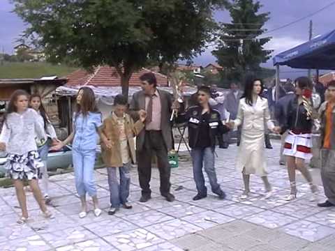 Видео: Абитуриентски бал на 8 клас село Конарско Випуск 2006 Диск 2 Част 3